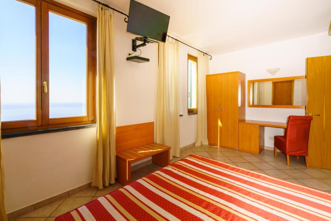 Albergo Luna Di Marzo Volastra Eksteriør bilde